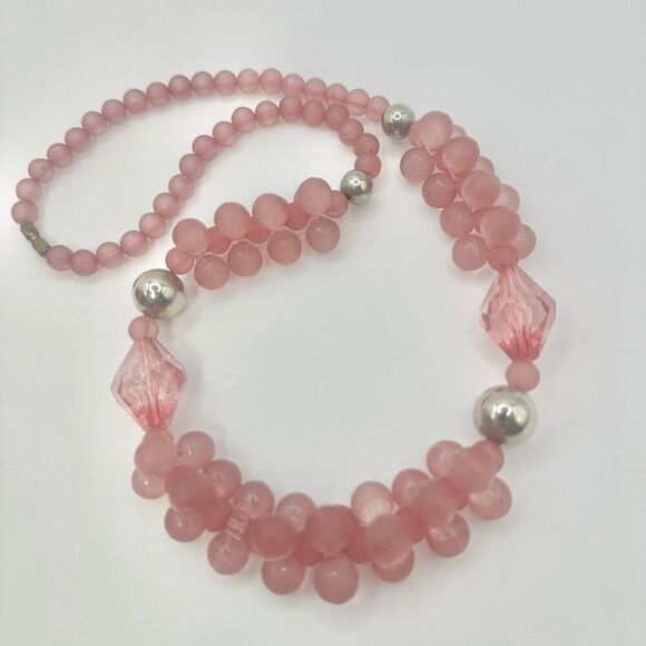 Pink cluster beaded vintage necklace - Picture 7 of 9